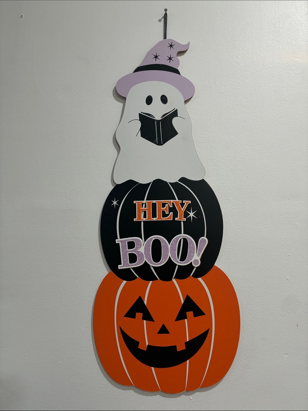 NWT- 34”- HEY BOO- Ghost & Jack-o-lantern Pumpkin Stack Wooden Halloween Sign